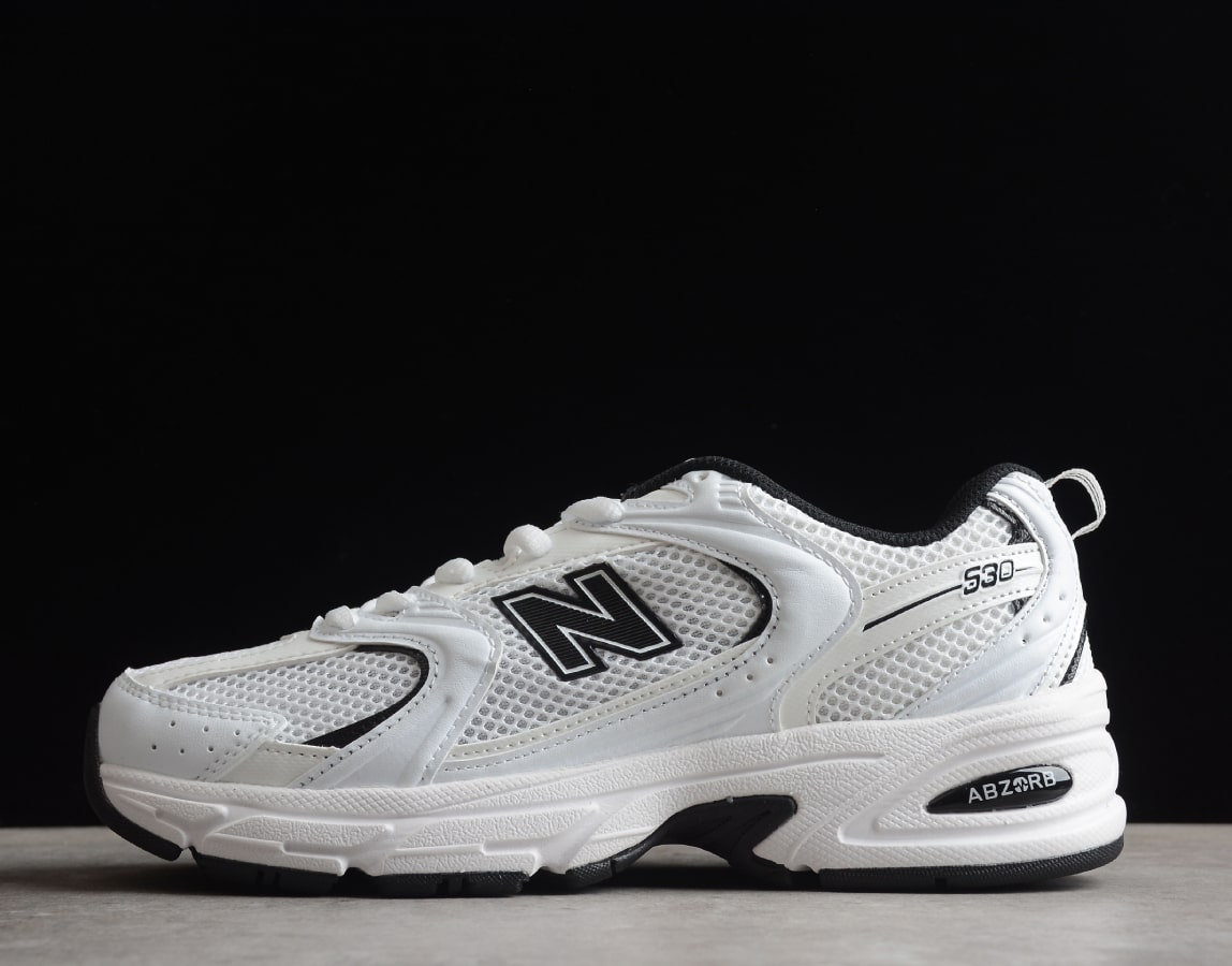 New Balance 530 [X. 15]